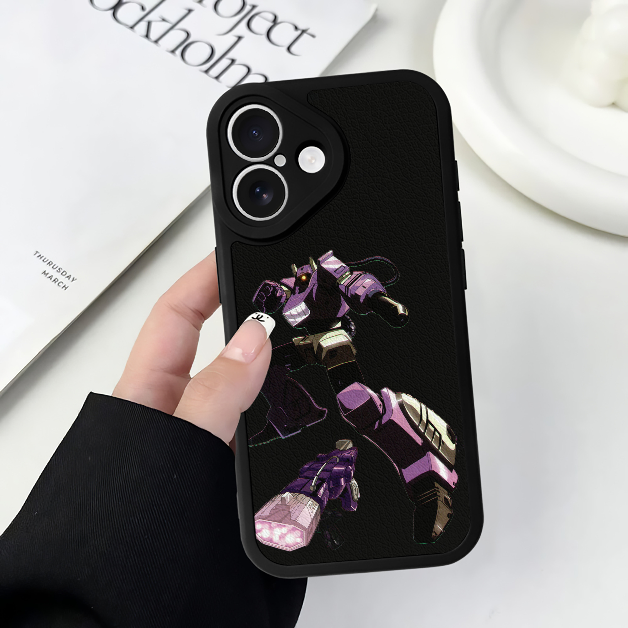 （画像用）  【iPhone 16シリーズ対応】シリコンスマホケース（レザー調） 材質：シリコン